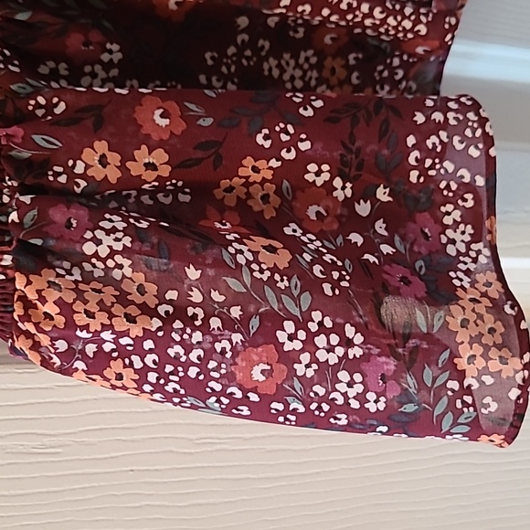 SO BRAND WOMENS JUNIOR SIZE SUMMER TOP WITH SMOCKING SIZE SMALL - Picture 8 of 15